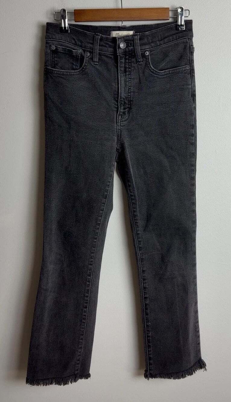 Madewell Cali Demi-Boot Black Denim Jeans Size 28 Raw Frayed Hem Women’s